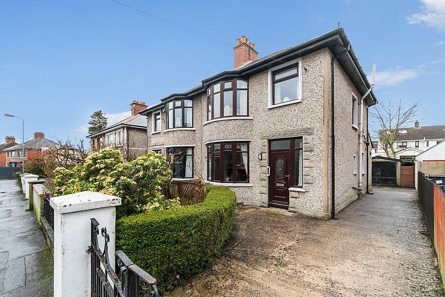 40 Locksley Gardens, Upper Lisburn Road, Belfast, BT10 0EB