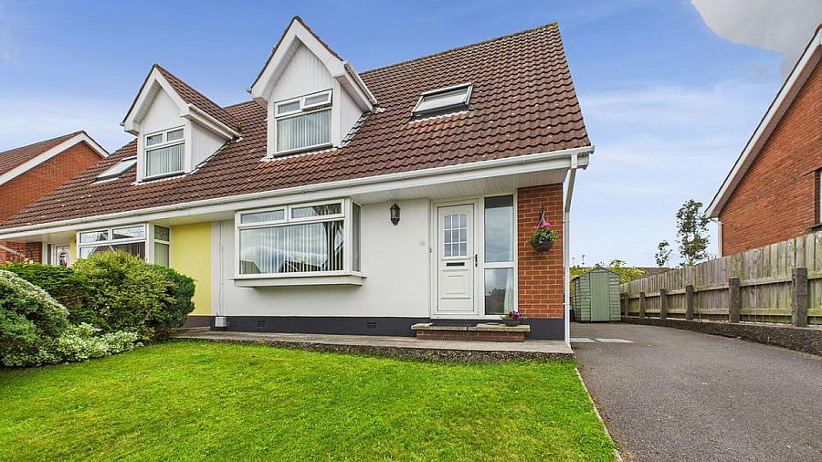 16 Ravenswood, Bangor, BT19 7WB