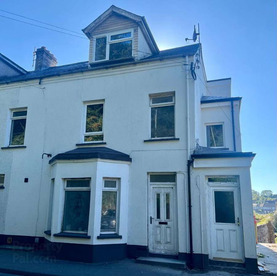 20 Mckees Terrace, dungannon, BT70 1EE