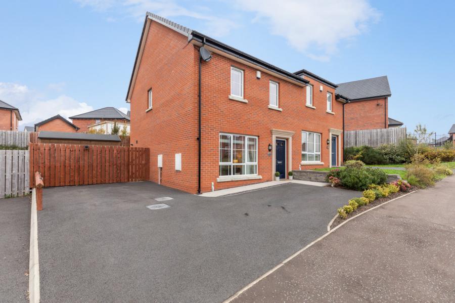 22 Millmount Village Drive, Dundonald, Belfast, BT16 1AP