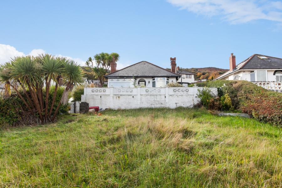 LISVARNA, 14 Hazelwood Park, Newtownabbey, County Antrim, BT36 7QB