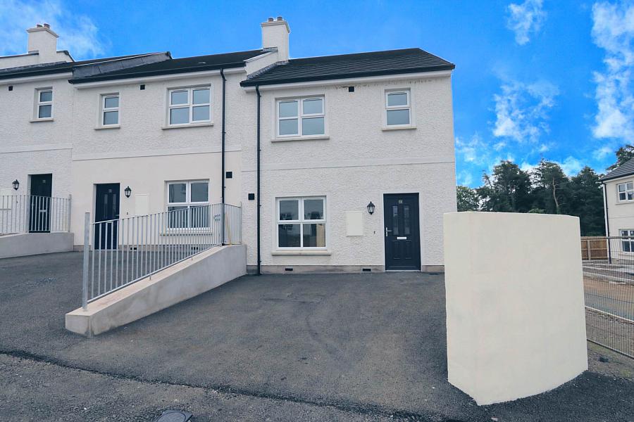 11 Castletown Brae, Fintona, BT78 2FA