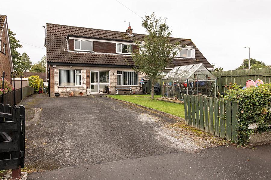 3 Ashley Park, Carryduff, Belfast, BT8 8DX