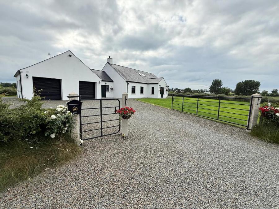 90 Crossmore Road, armagh, BT60 3JY