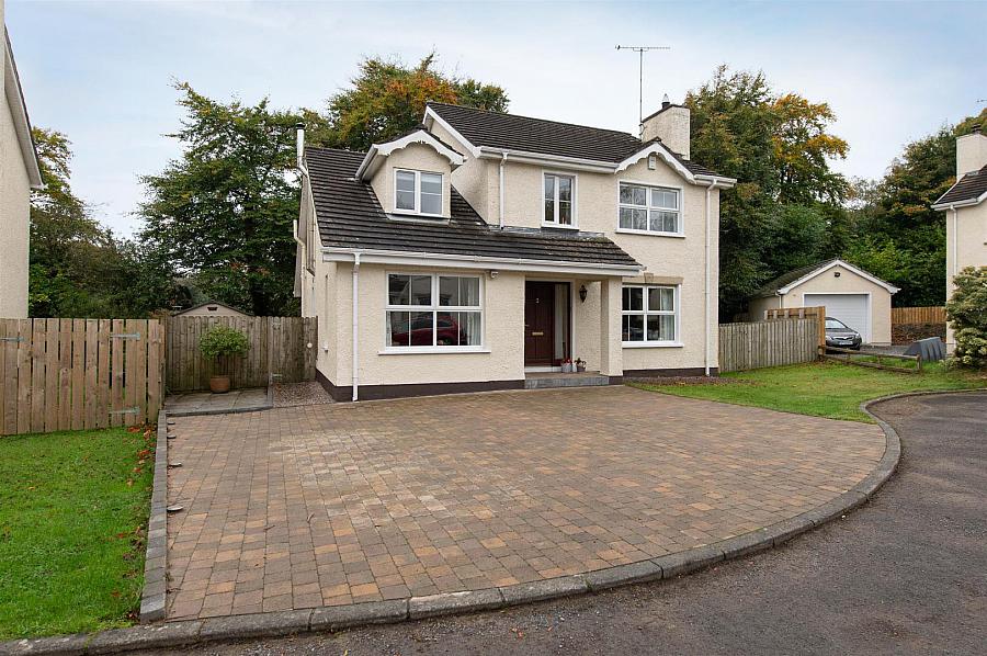 2 The Puzzle Walks, Spa, BT24 8QA