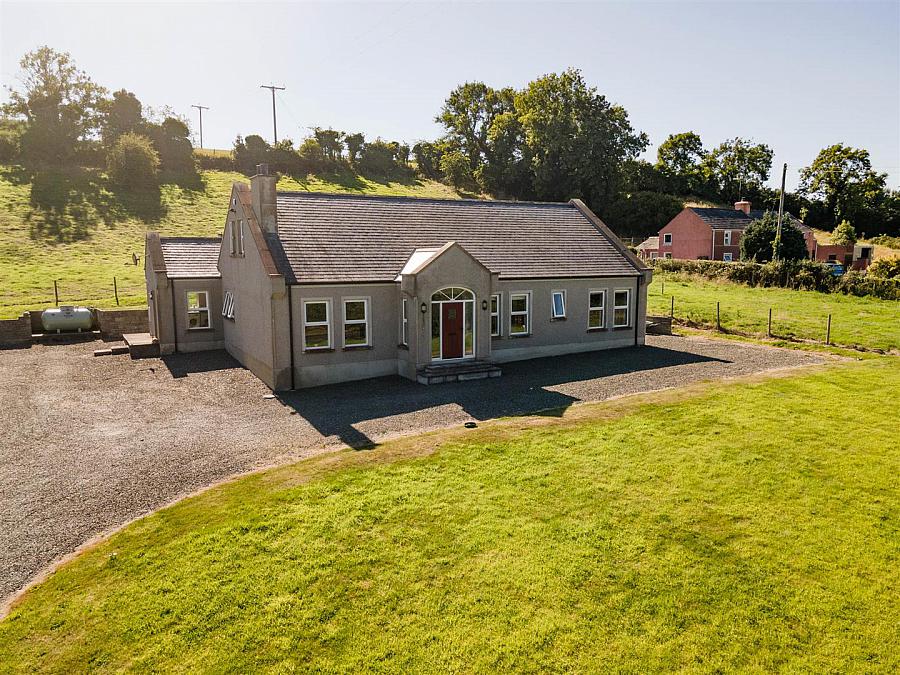 12A Glassdrumman Road, Ballynahinch, BT24 8UX