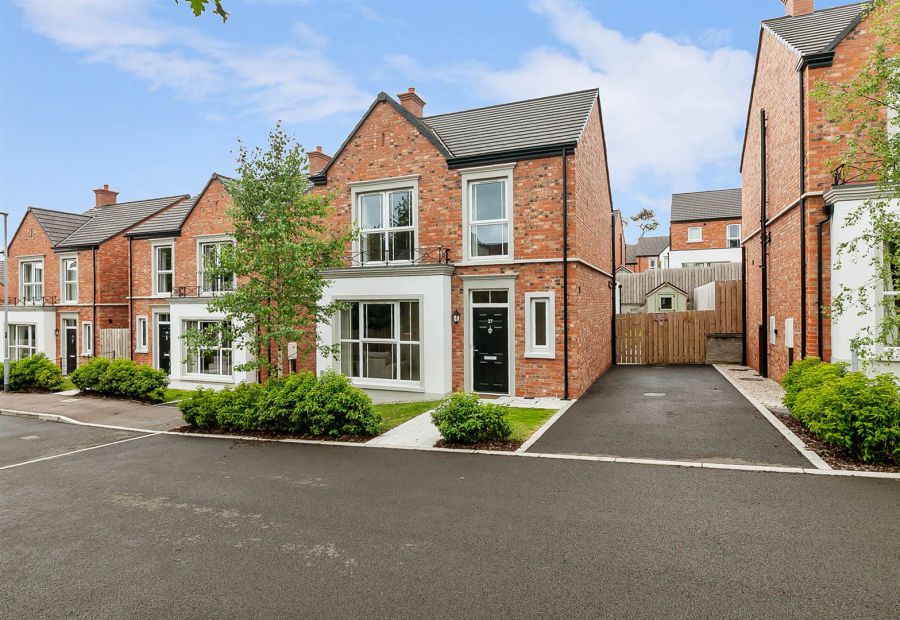 27 Lesley Chase, Knockagh Chase, upper road, greenisland, BT38 8GU