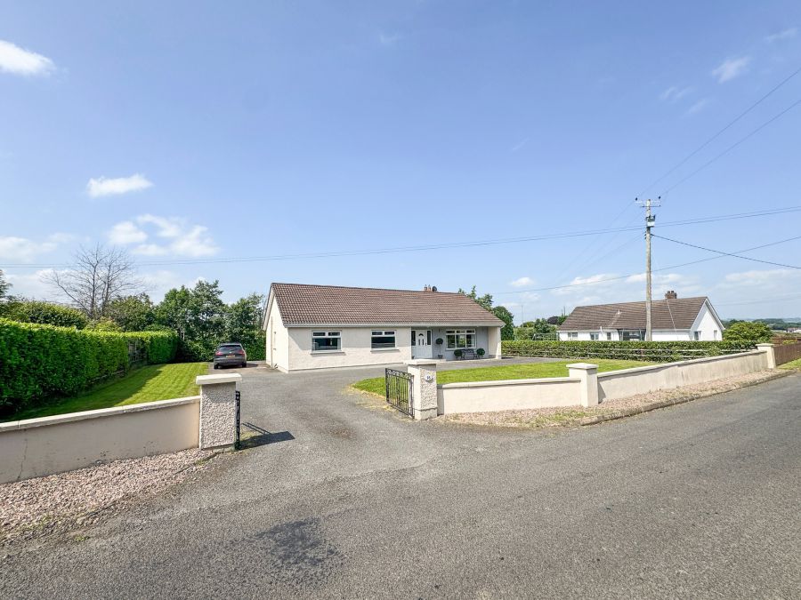 16 Ballydermot Road, castledawson, BT45 8BX