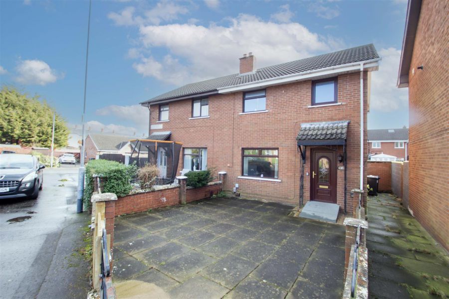 4 Iris Walk, west belfast, belfast, BT12 7BX