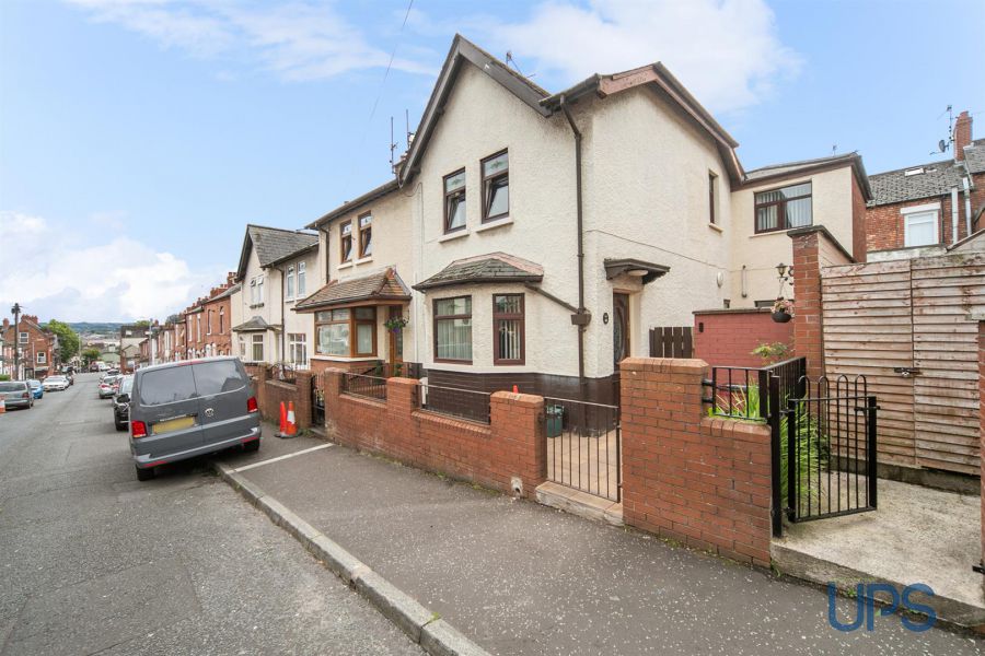 44 Rockville Street, falls road, belfast, BT12 7PB