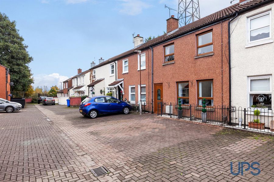 9 Siulnamona Court, Off Monagh By Pass, Belfast, BT11 8PZ