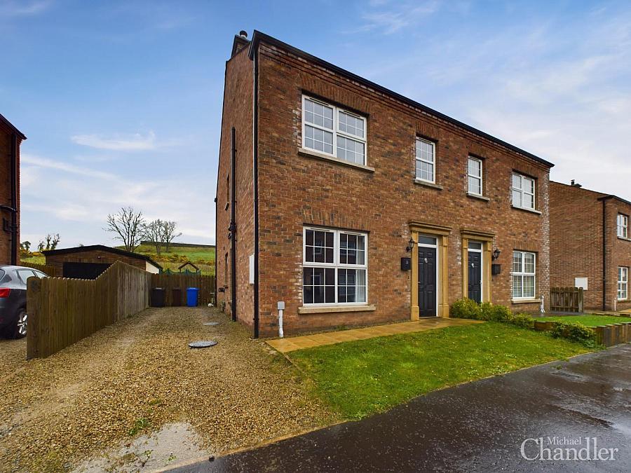 37 Moss Lane, Ballynahinch, BT24 8FE