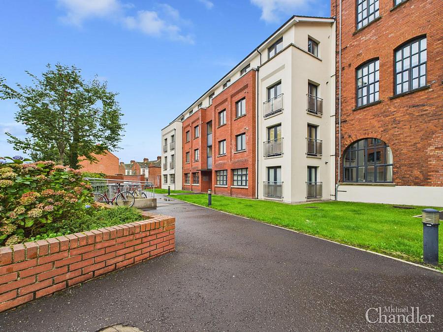 24 Chichester Building, 33 Old Bakers Court, Ravenhill, Belfast, BT6 8QX