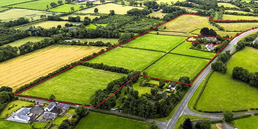 Dwelling, Annex & Land At 7 Loughanmore Road, dunadry, BT41 2QP