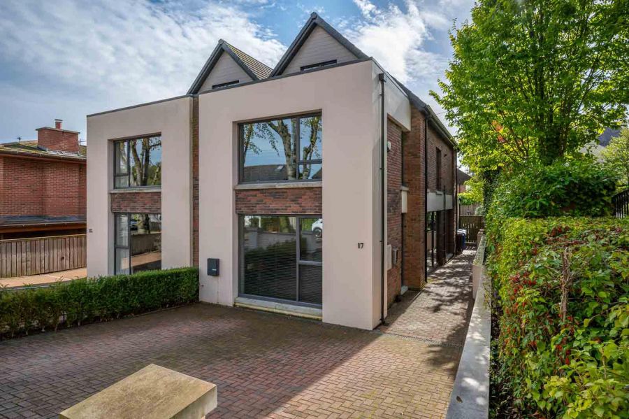 17 Knockburn Park, Sydenham, Belfast, BT5 7AY