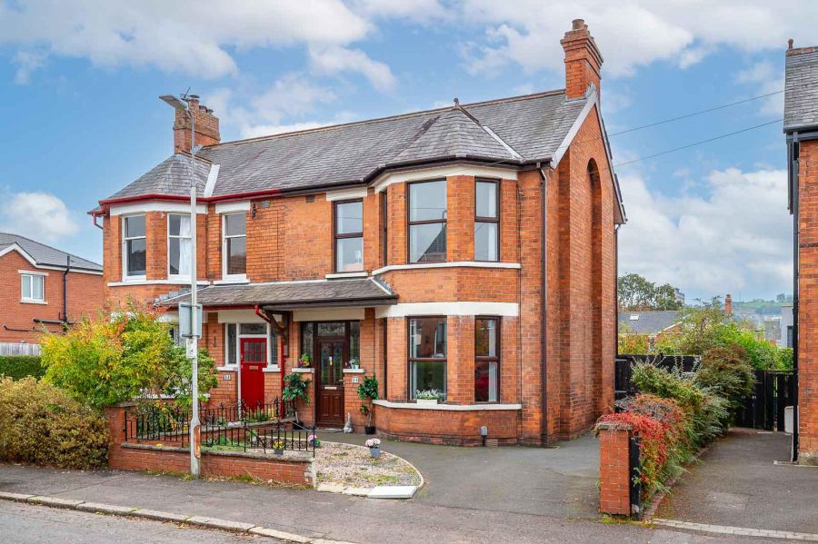 34 Onslow Gardens, Cregagh, Belfast, BT6 0AQ