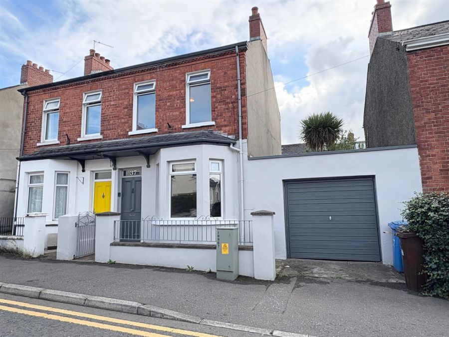 37 Downshire Road, Holywood, BT18 9LX