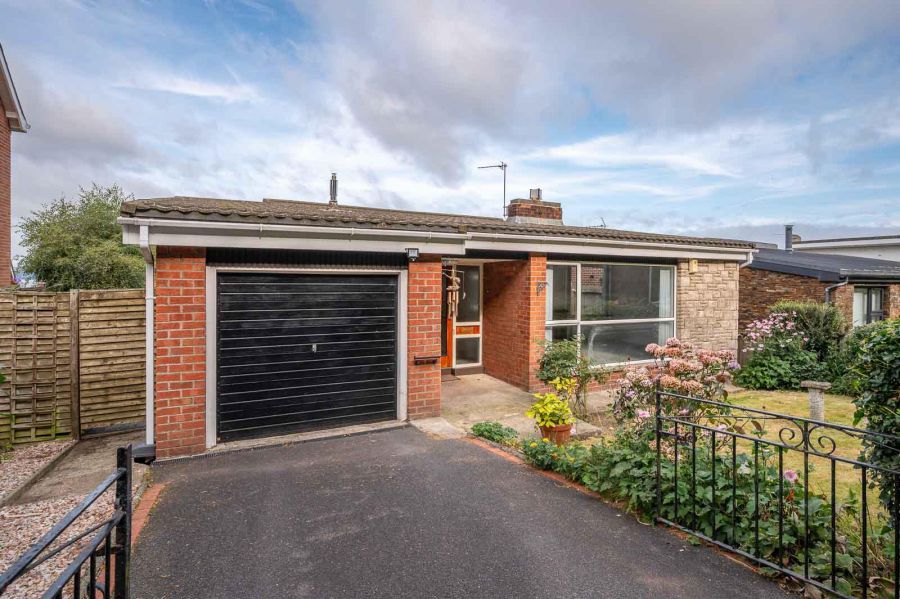 5 Kintyre Avenue, Holywood, BT18 0LY