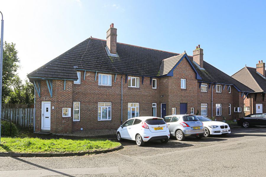 6 Clarehill Lane, Holywood, BT18 9NL