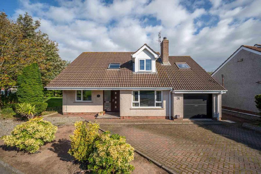 3 Edgewater Cove, Donaghadee, BT21 0EG