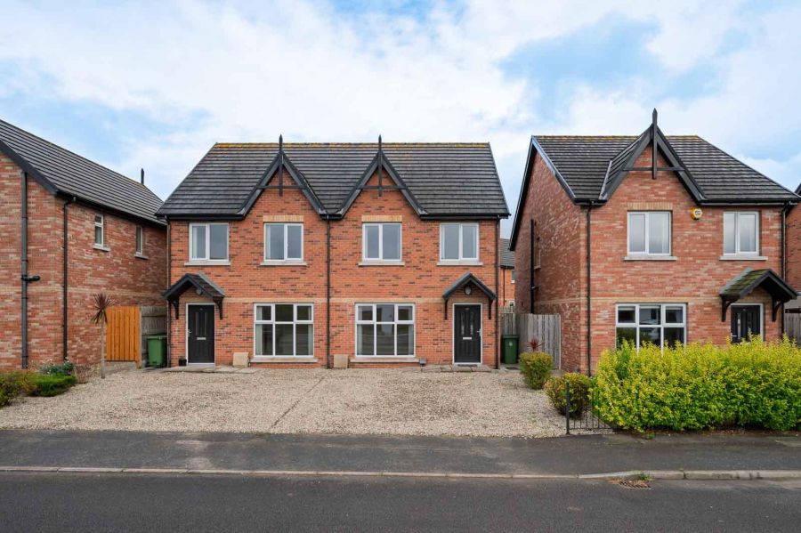 2D Cotswold Drive, Bangor, BT20 4SF