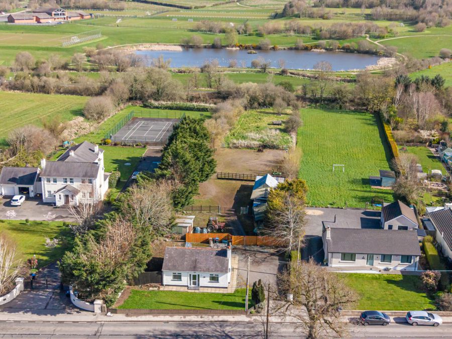 364 Comber Road, Dundonald, Belfast, BT16 1XB