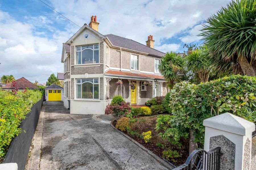 135 Groomsport Road, Bangor, BT20 5NS