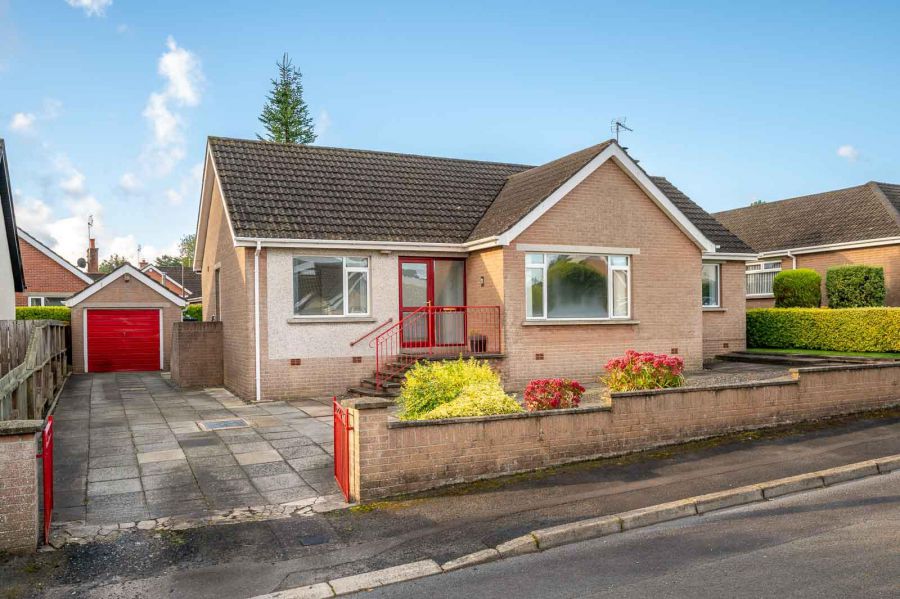 2 Carnalea Park, Bangor, BT19 1HH