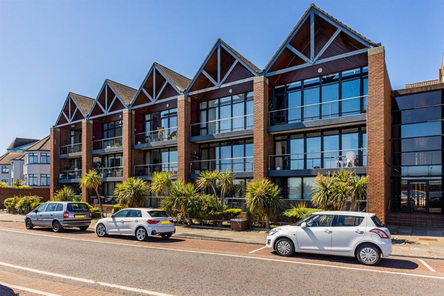 13 The Bay, Seacliff Road, Bangor, BT20 5HD