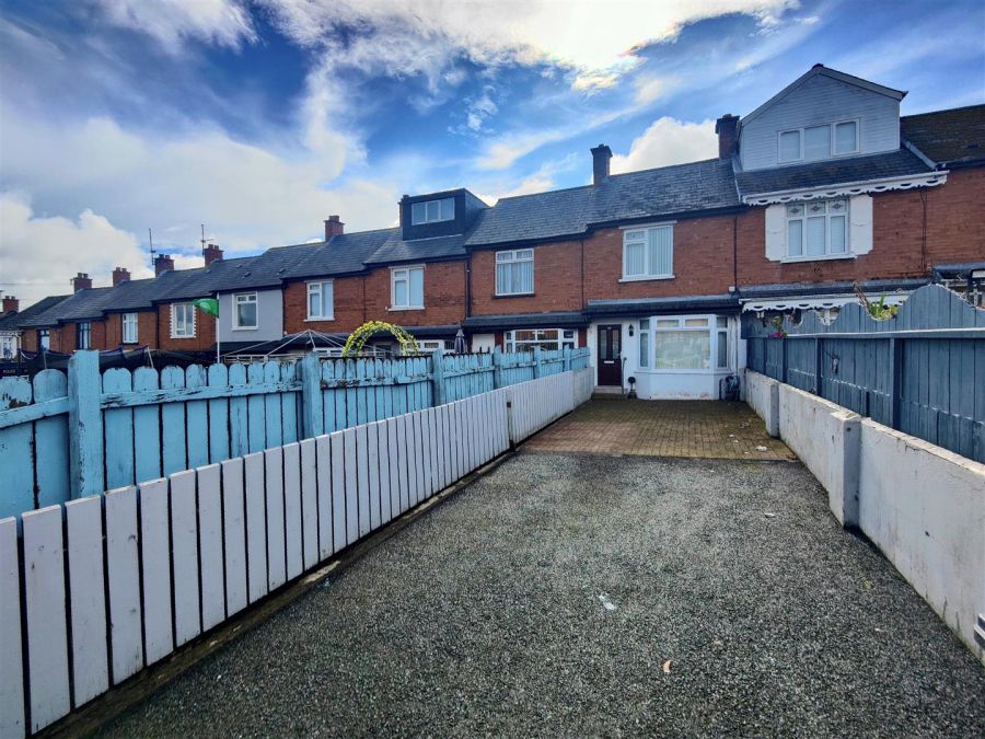37 Estoril Park, Belfast, BT14 7NG