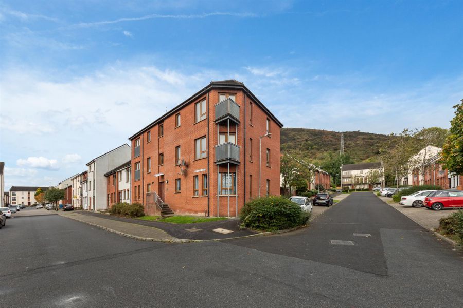 5A Heath Lodge Avenue, Ballygomartin, Belfast, BT13 3WH
