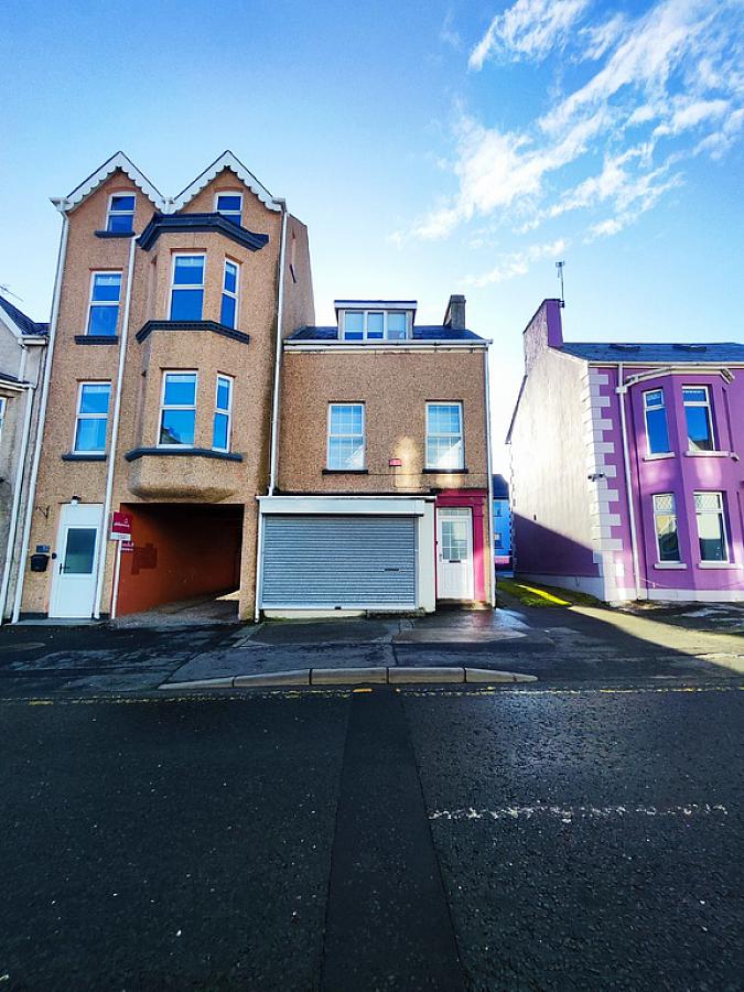 80a Causeway Street, portrush, BT56 8AD