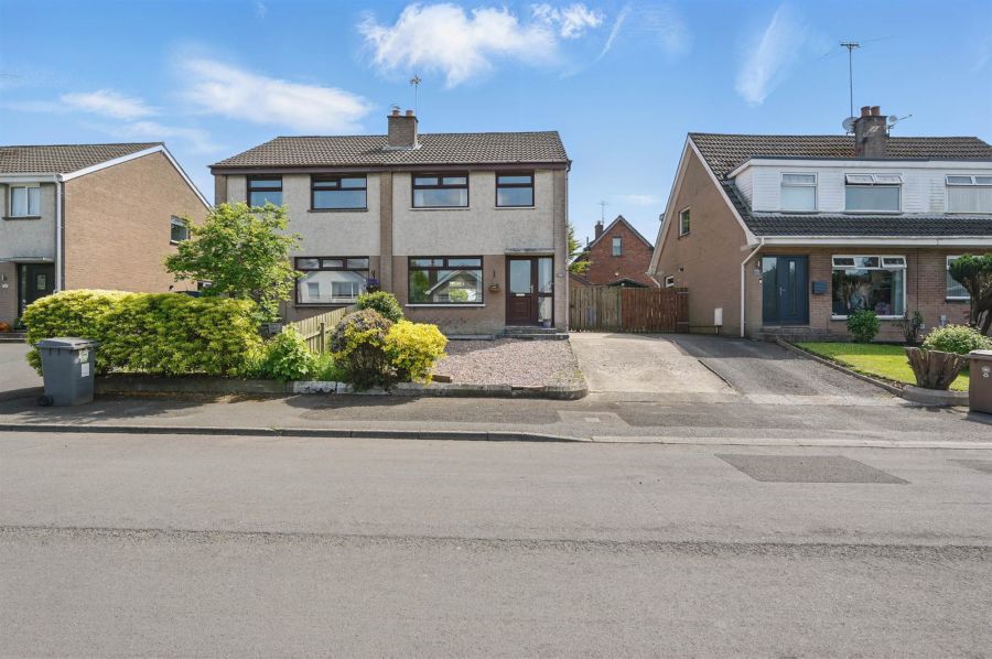 70 Trossachs Drive, finaghy, belfast, BT10 0HU