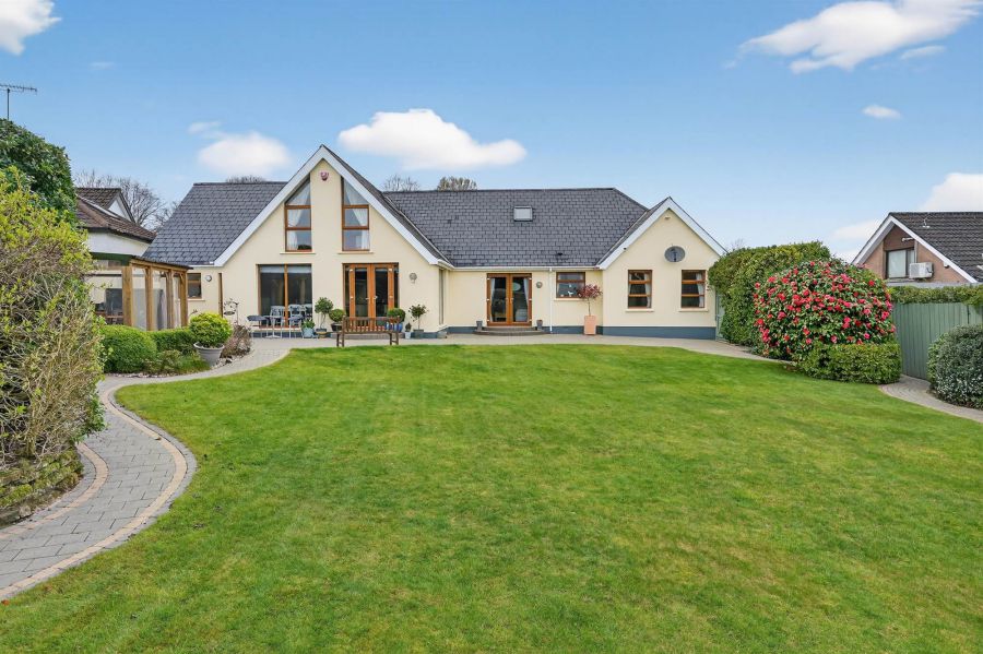 6 Malone View Park, Upper Malone, Belfast, BT9 5PN