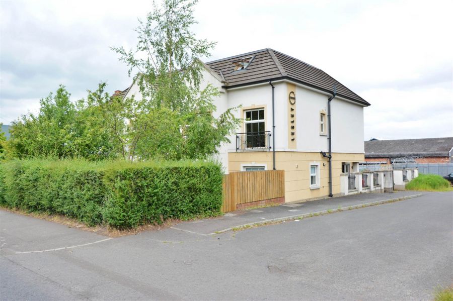 1 Lesley Court, 25 Stockmans Lane, Belfast, BT9 7JA