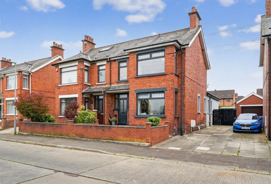 17 Houston Park, Castlereagh, Belfast, BT5 6AT