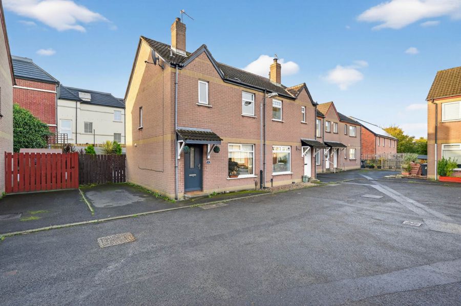 6 Park Grange, Sydenham, Belfast, BT4 1TP