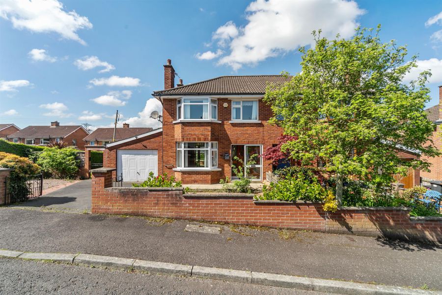 15 Glenview Drive, braniel, belfast, BT5 7NA