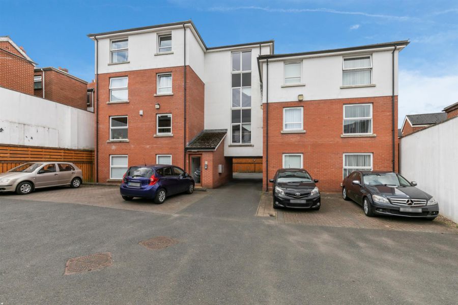 Apt 4, Strand Central 27 Hillfoot Street, belmont, belfast, BT4 1JL