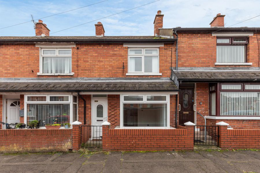 25 Avoniel Drive, Beersbridge, Belfast, BT5 4SJ