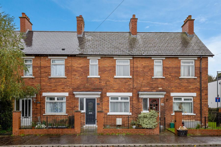 193 Connsbrook Avenue, Belfast, BT4 1JY