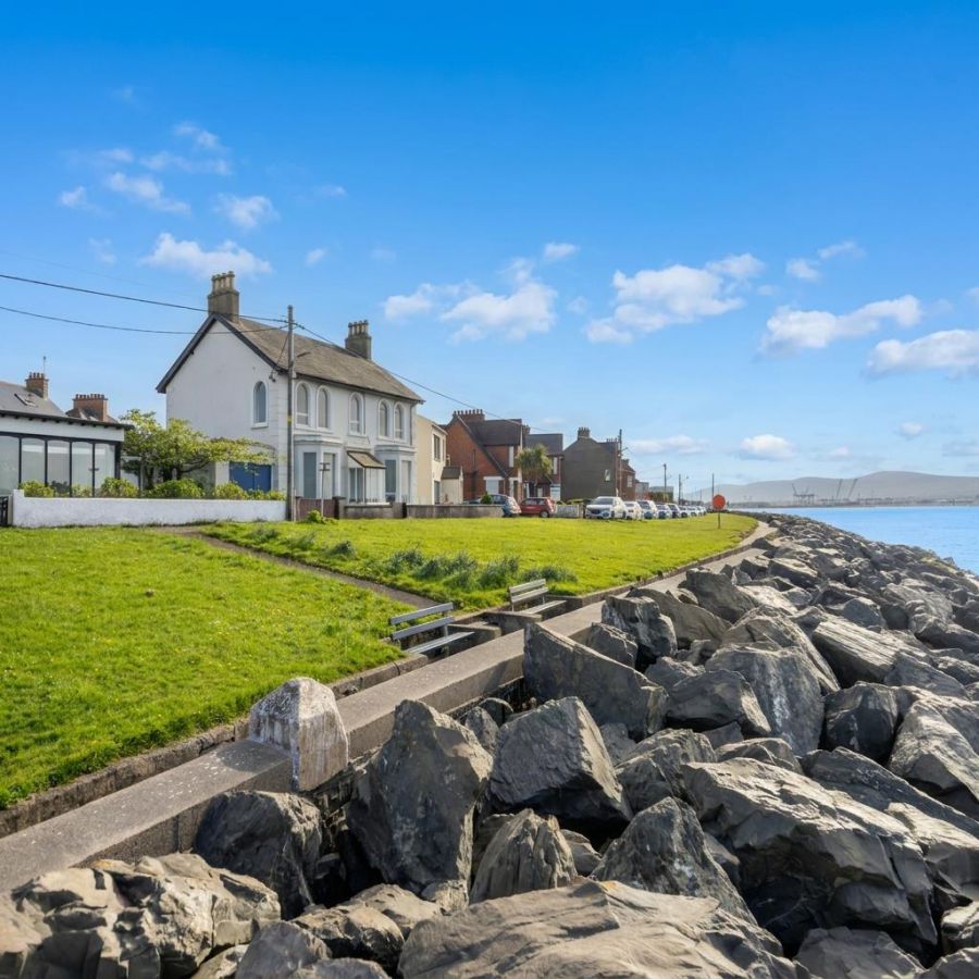 11 The Esplanade, Holywood, BT18 9JP