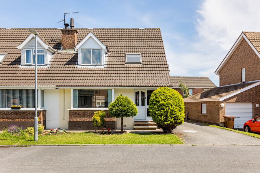 4 Moorland Park, lisburn city, lisburn, BT28 2XT