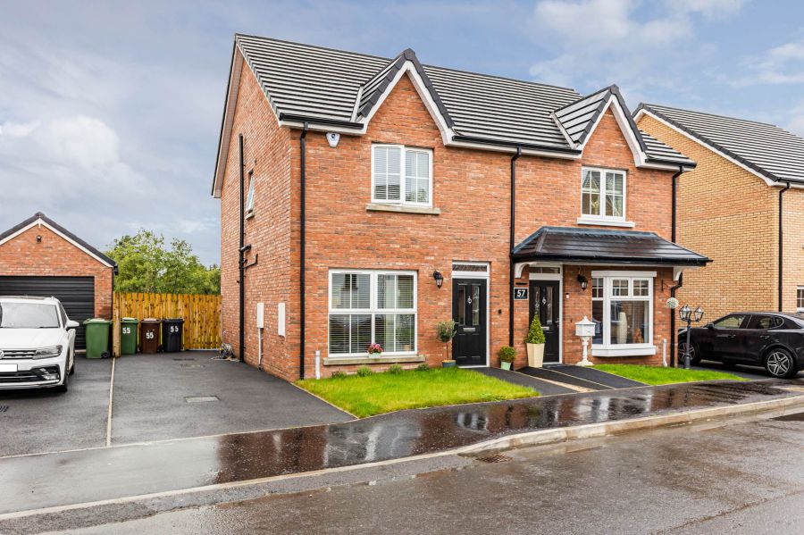 55 Sir Richard Wallace Gardens, Lisburn City, Lisburn, BT28 3FL
