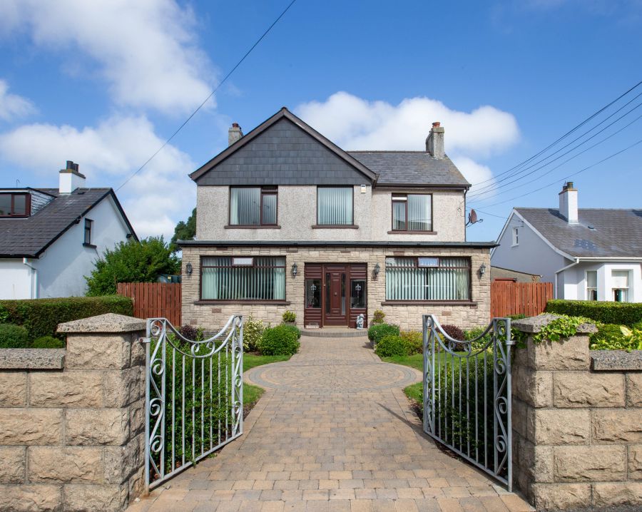 11 Bryansford Gardens, Newcastle, BT33 0EQ