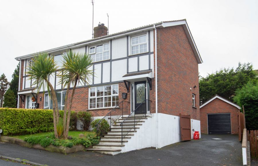 4 Tudor Oaks, Newcastle, Balynahinch, BT24 8YP
