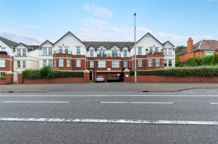 Apt 6 Casement Court, 99 Andersonstown Road, Belfast, BT11 9BS