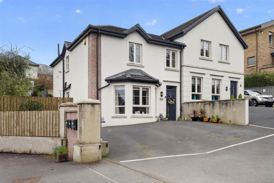 68 Whitla Road, Lisburn, BT28 3PR