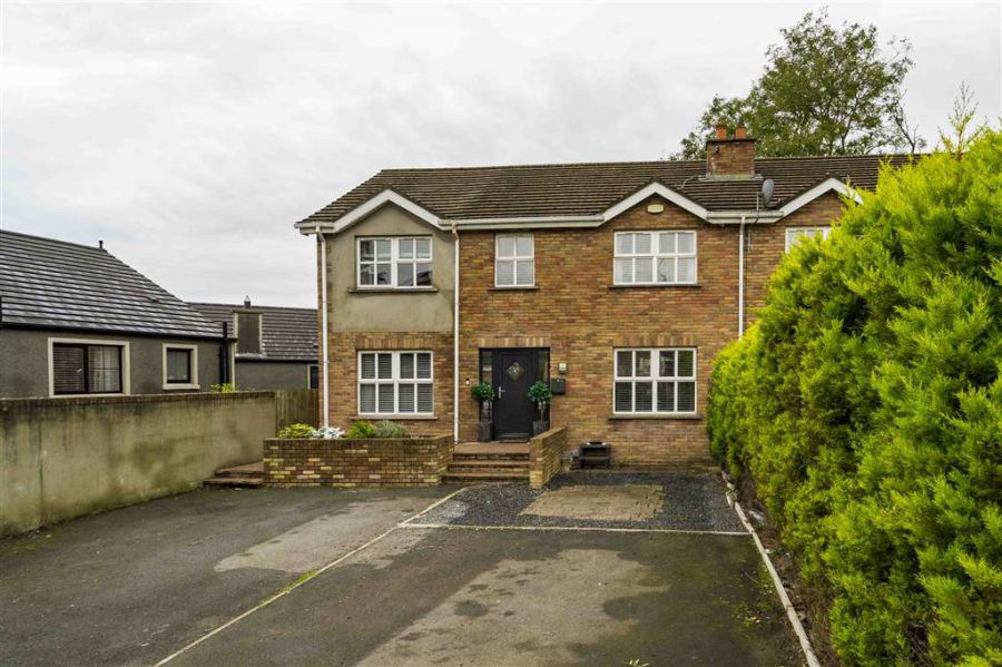 16 Kinallen Court, Kinallen, BT25 2DX