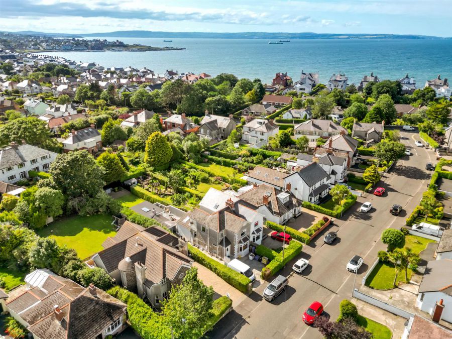 18 Ashley Gardens, ballyholme, bangor, BT20 5RJ